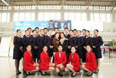 重庆航空学校实行半封闭式管理