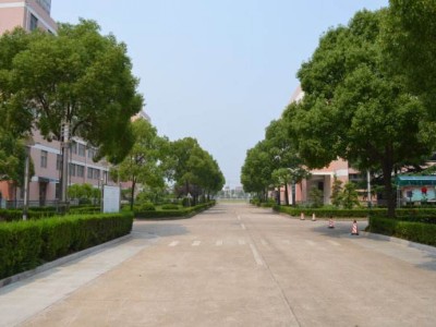 贵阳铁路学院哪家好？