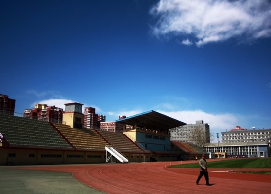 四川省宜宾卫生学校寝室宿舍条件与学校食堂环境图片