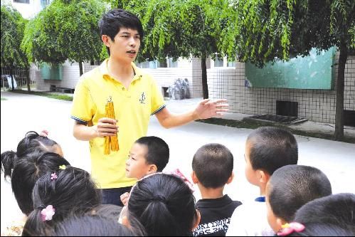 成都幼师中专学男幼师的就业前景