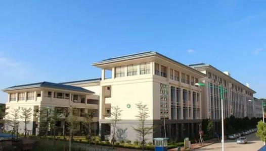 贵航高级技工学校神农校区