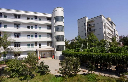 <b>驻马市店农业学校</b>